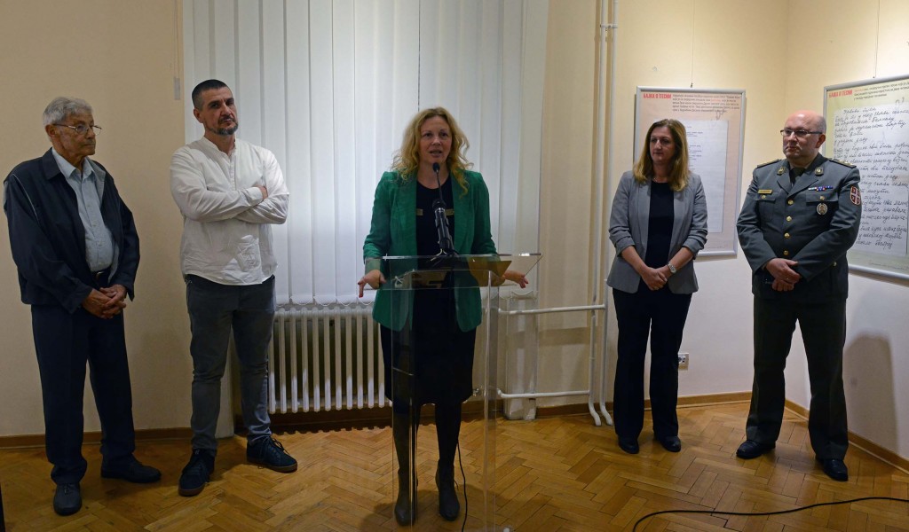 Otvorena izložba „Bajka o pesmi” 